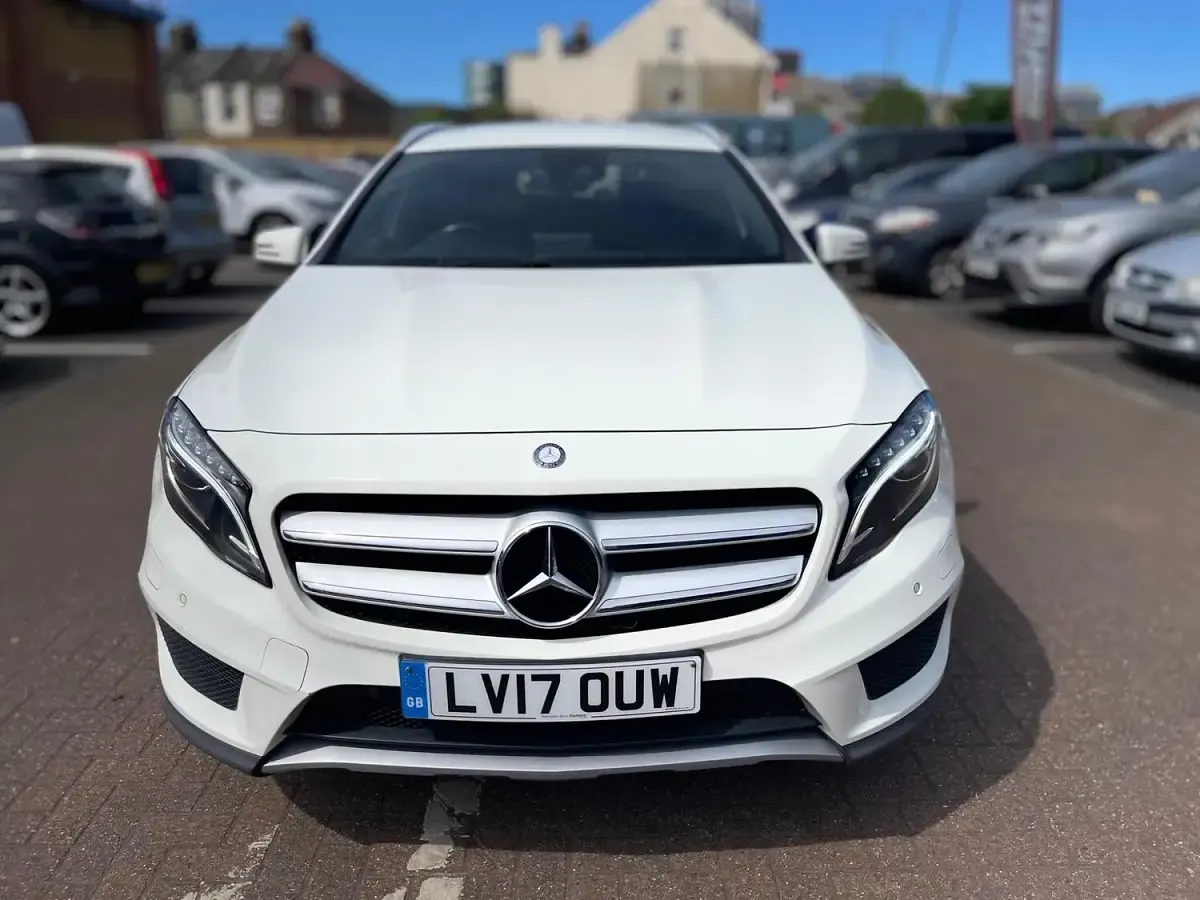 Used Mercedes GLA220 AMG line 177 HP (130 kW) 2017 White SUV