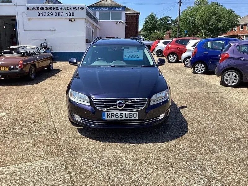 Used Volvo V70 SE 181 HP (133 kW) 2015 Blue Estate
