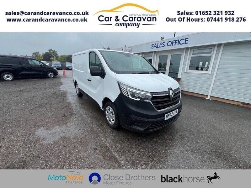 White Used 2022 Renault Trafic Business Van | £12,440 (Super price) - Image 1/4