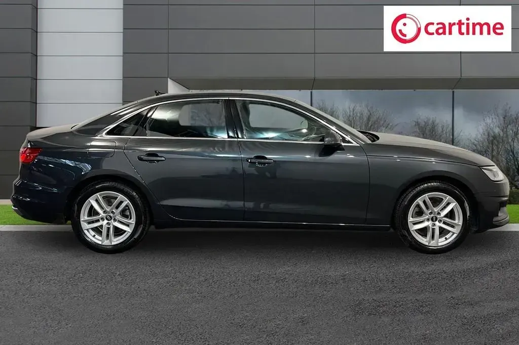 Used Audi A4 Comfort 163 HP (119 kW) 2022 Grey Sedan