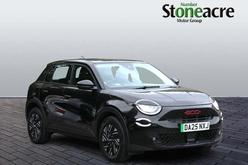New 2025 Fiat 600E Red SUV | £21,495 (Fair price) - Image 1/1