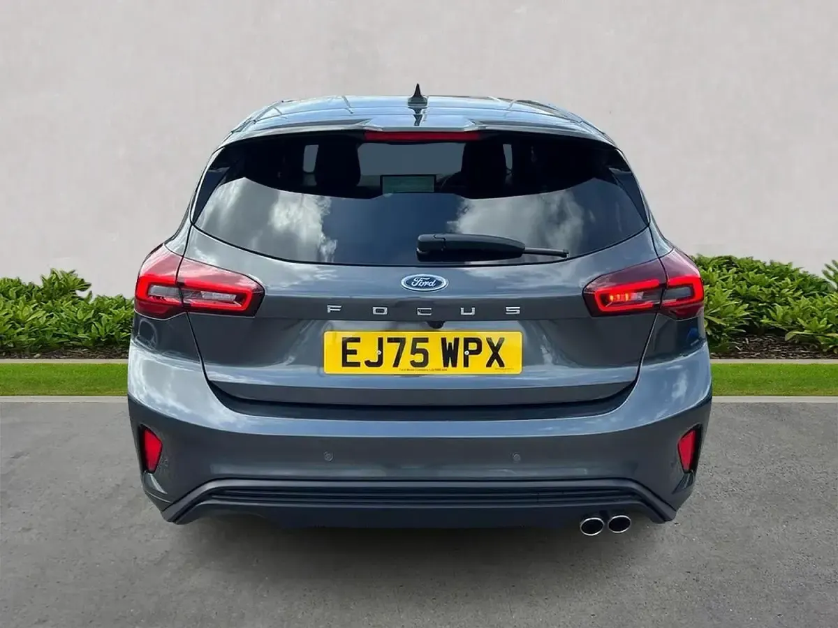 New Ford Focus ST-Line X 155 HP (114 kW) 2025 Grey Hatchback