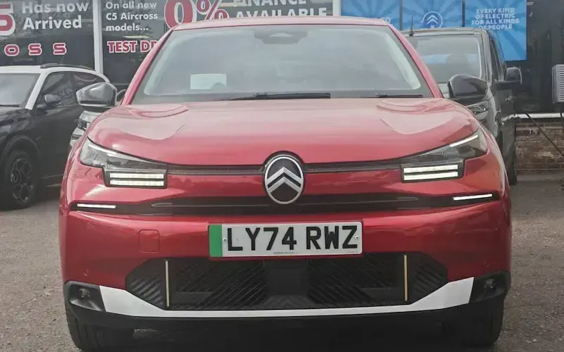 Used Citroën e-C4 114 kW (156 HP) 2025 Red Hatchback