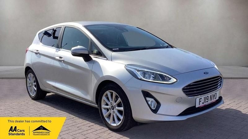 Used Ford Fiesta Titanium 120 HP (88 kW) 2019 Silver Hatchback