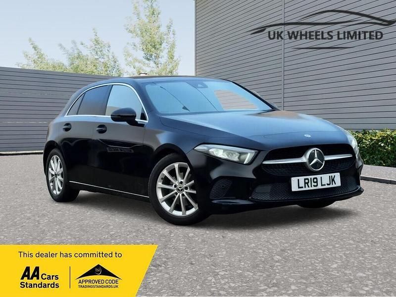 Used Mercedes A180 Executive 136 HP (100 kW) 2019 Black Hatchback