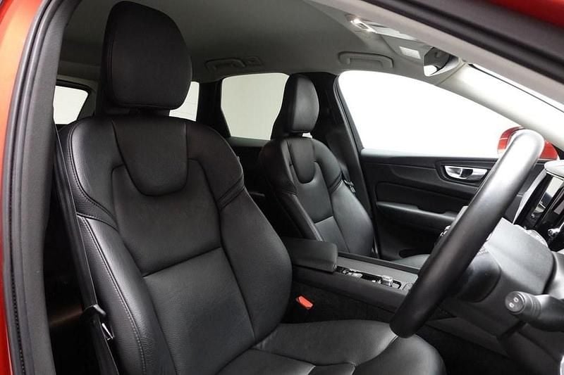 Usado Volvo XC60 190 HP (139 kW) 2020 Vermelho SUV