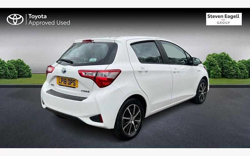 Used Toyota Yaris Hybrid 101 HP (74 kW) 2019 Hatchback