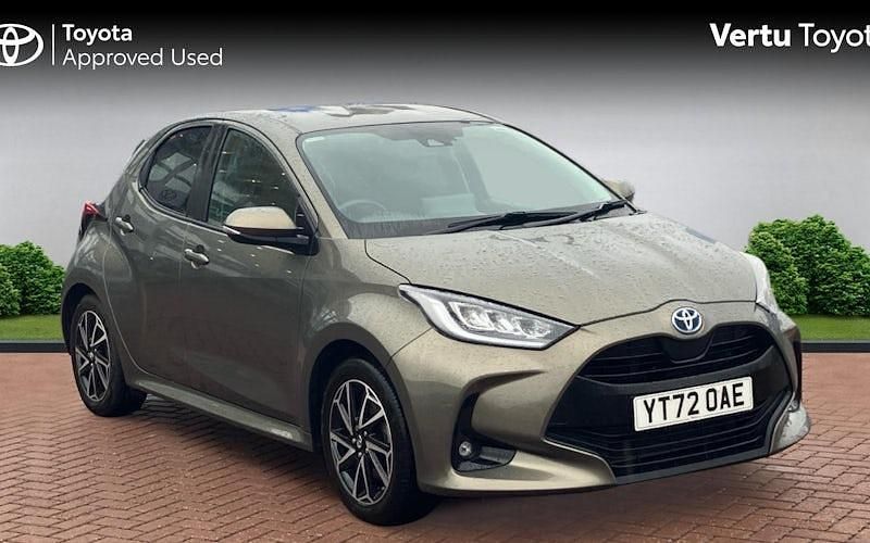 Used Toyota Yaris Hybrid Design 116 HP (85 kW) 2026 Hatchback