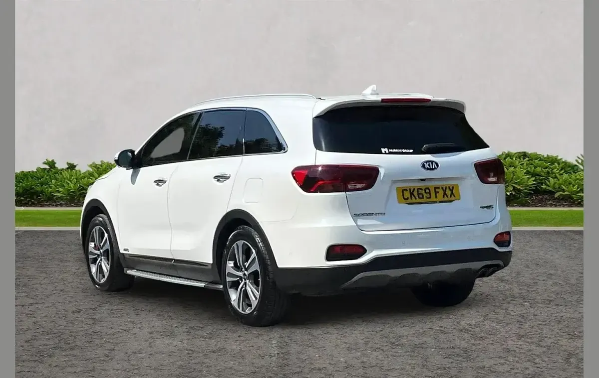 Used Kia Sorento GT-Line S 200 HP (147 kW) 2019 White SUV