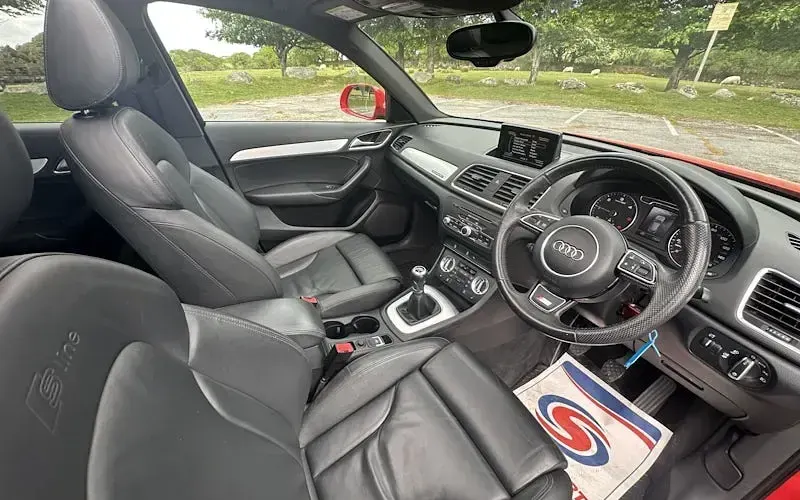 Begagnad Audi Q3 S-line plus 177 HK (130 kW) 2014 Röd SUV