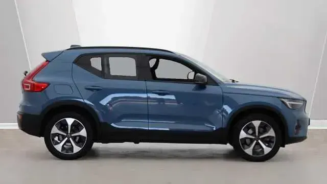Usado Volvo XC40 Ultimate 197 HP (144 kW) 2024 Azul SUV