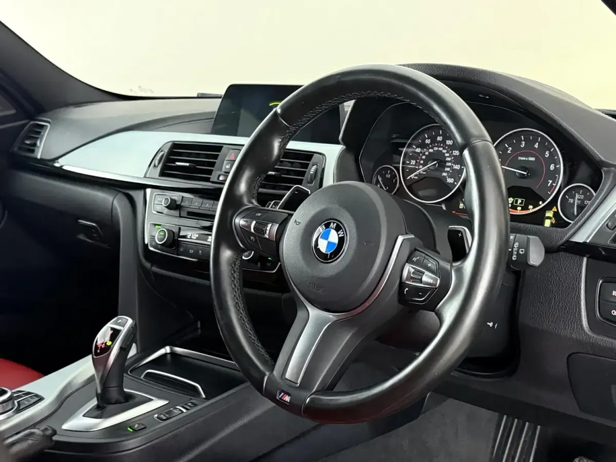 Used BMW 320 M Sport 184 HP (135 kW) 2018 Black Estate