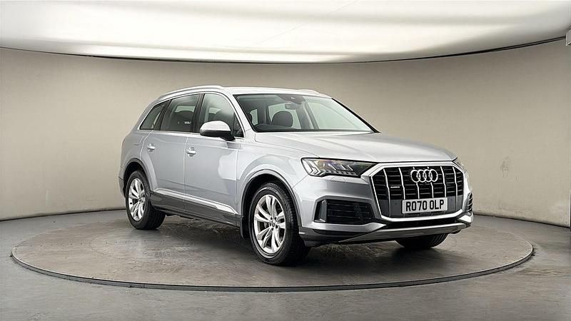 Used Audi Q7 Sport 286 HP (210 kW) 2019 Floret silver metallic/floret silver metallic SUV