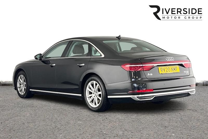 Used Audi A8 Advanced 286 HP (210 kW) 2020 Black Sedan