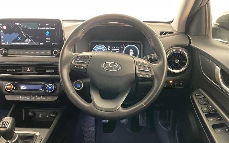 Used Hyundai Kona Premium 120 HP (88 kW) 2022 Grey SUV