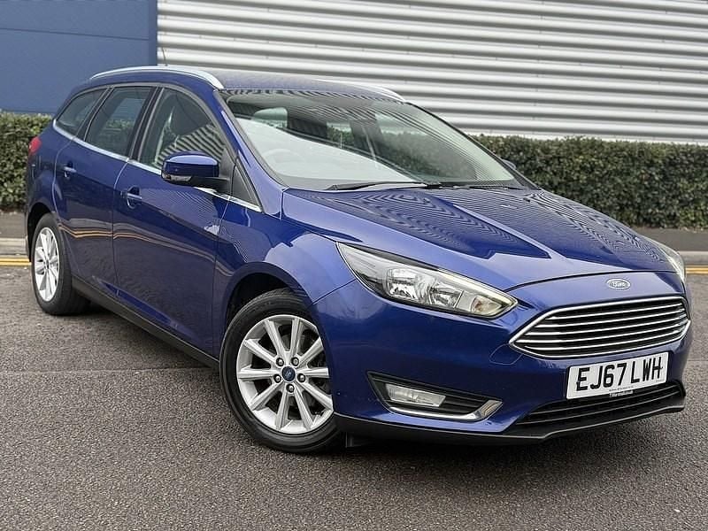 Used Ford Focus Titanium 125 HP (91 kW) 2017 Blue Estate