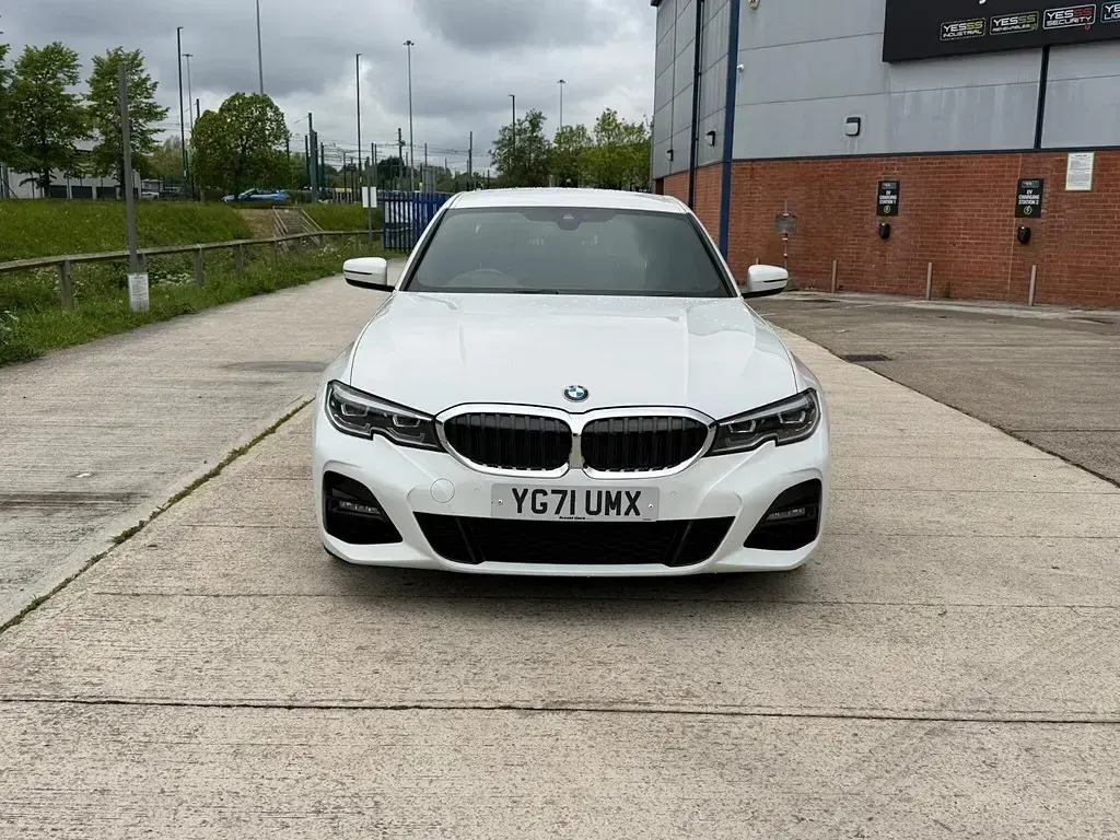 Usado BMW 320 M Sport 2021 Blanco Berlina