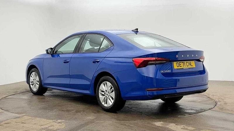 Used Skoda Octavia SE Technology 81 HP (59 kW) 2021 Energy blue Hatchback