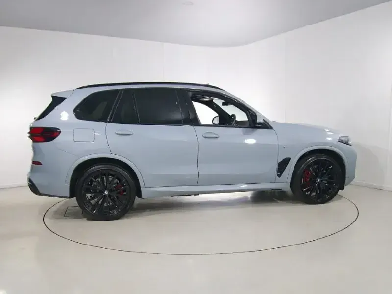 New BMW X5 M Sport 490 HP (360 kW) 2026 Grey SUV