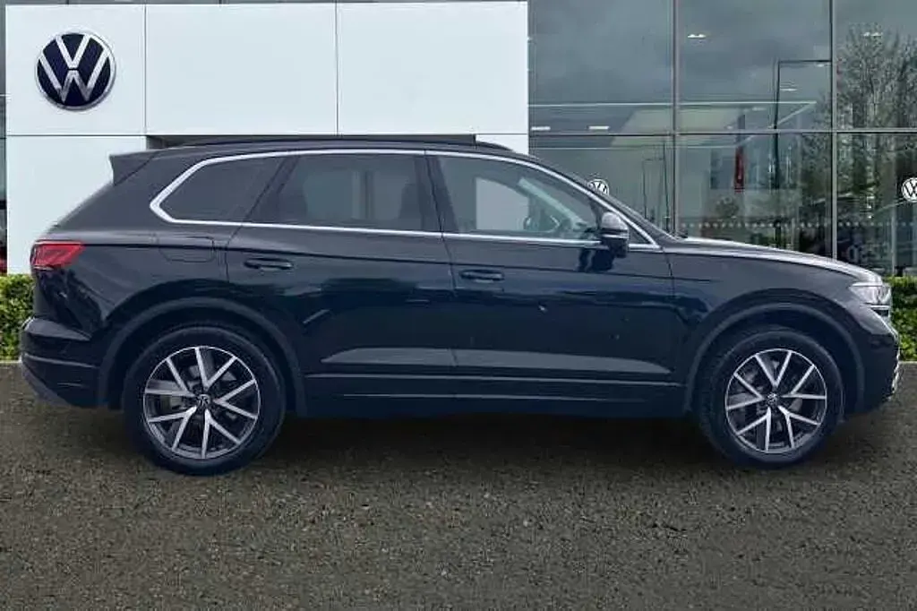 Używany VW Touareg 381 KM (280 kW) 2024 SUV