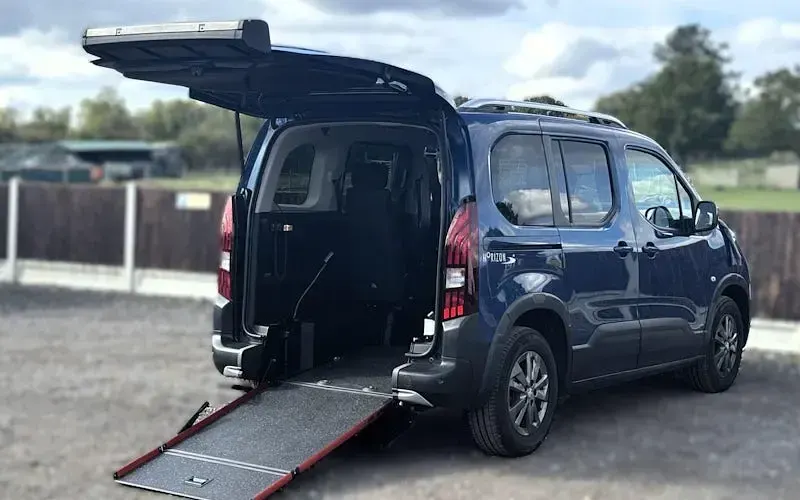 Used Peugeot Rifter Allure 102 HP (75 kW) 2022 MPV