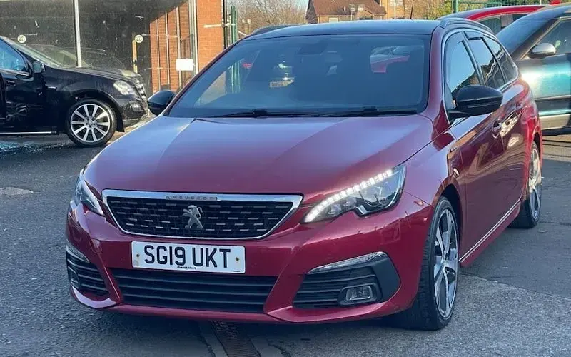 Used Peugeot 308 SW S 131 HP (96 kW) 2019 Estate