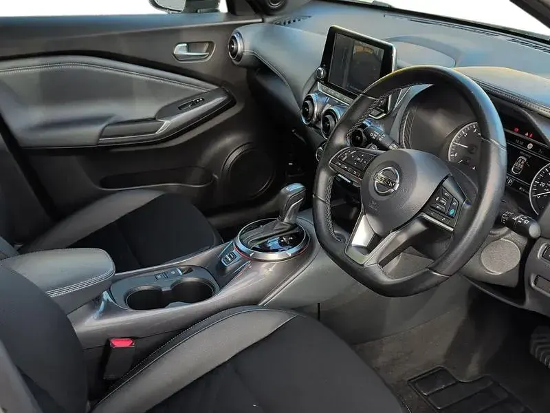 Used Nissan Juke Tekna 2022 White SUV
