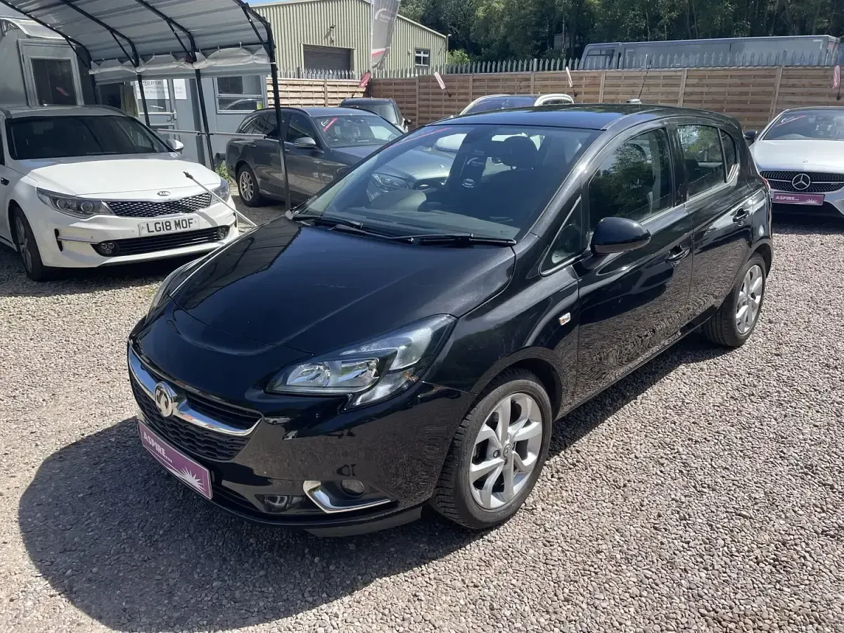 Used Vauxhall Corsa SRi 100 HP (73 kW) 2018 Black Hatchback