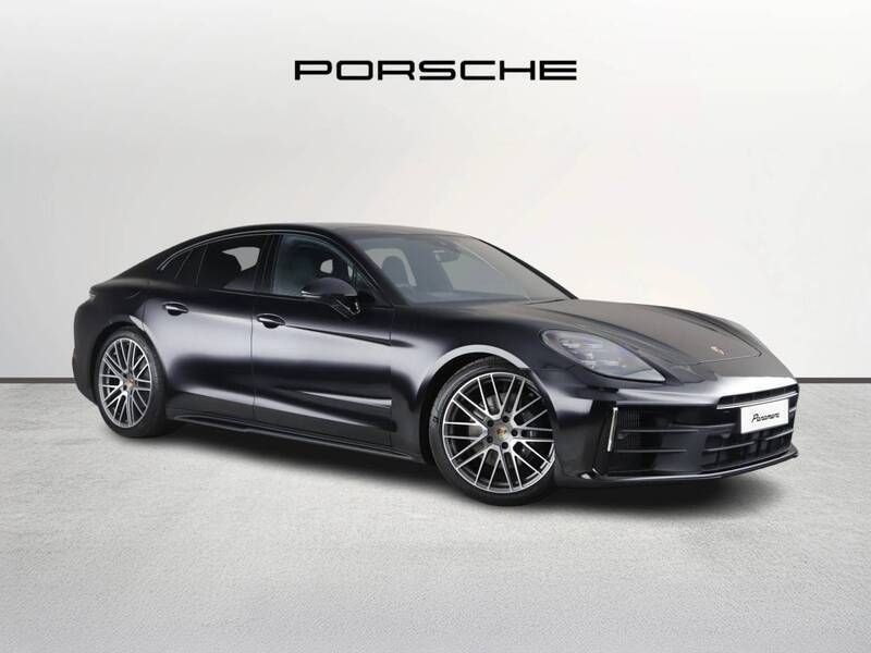 Jet black metallic New 2025 Porsche Panamera 4 Sedan | £89,900 - Image 1/4