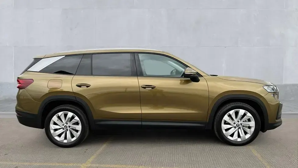 Second-hand Skoda Kodiaq SE L 150 CP (110 kW) 2025 Auriu SUV
