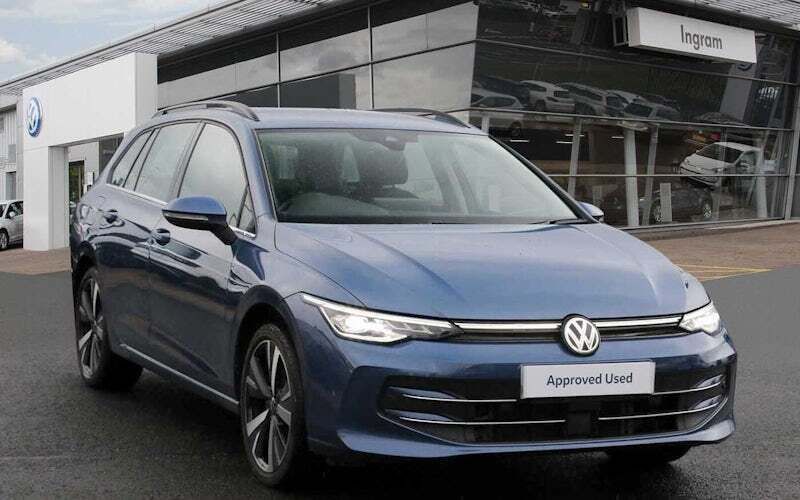 Used 2024 VW Golf VIII Style Estate | £23,450 (Fair price) - Image 1/4