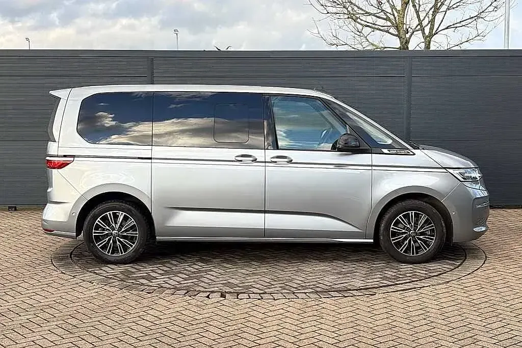 Used VW Multivan Style 204 HP (150 kW) 2024 Silver MPV
