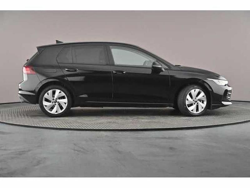Used VW Golf VIII 204 HP (150 kW) 2025