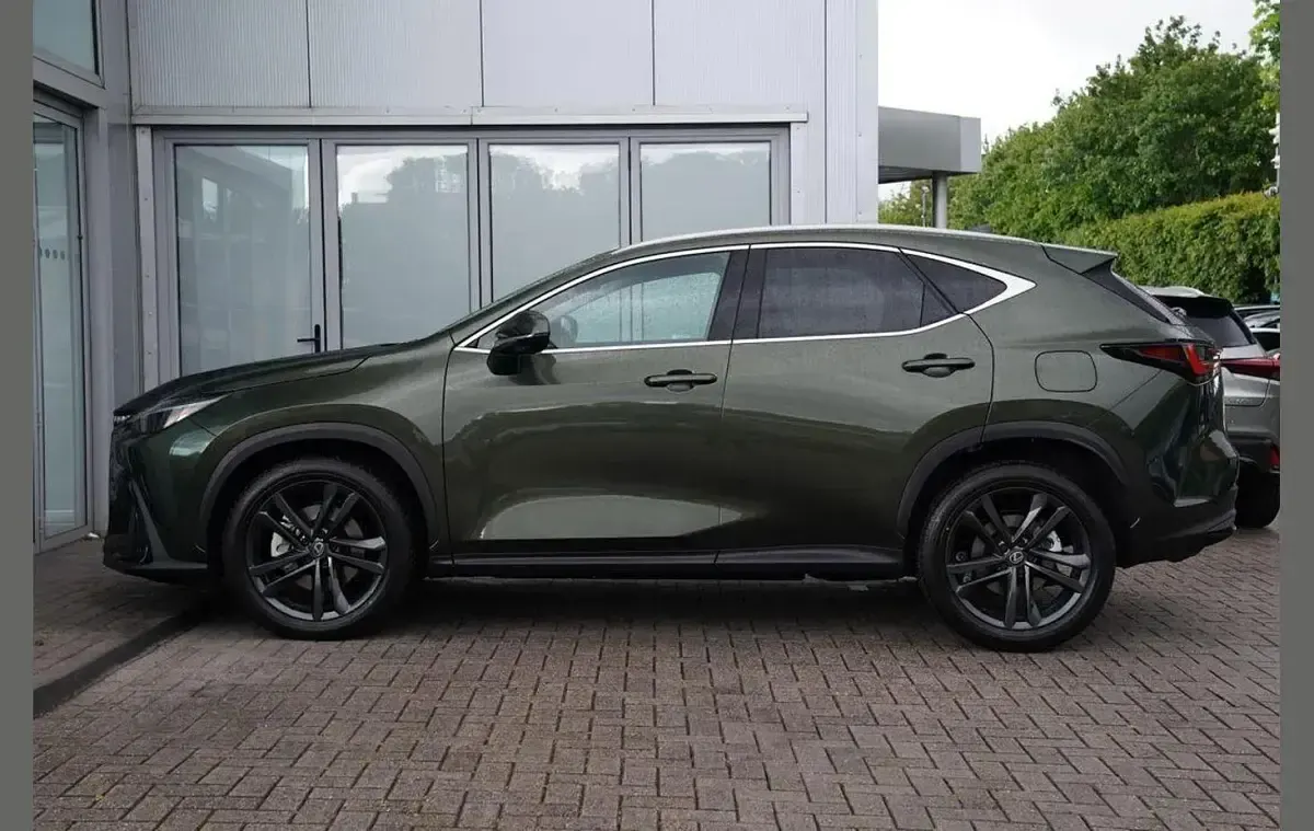 New Lexus NX450h+ 288 HP (211 kW) 2026 Green SUV