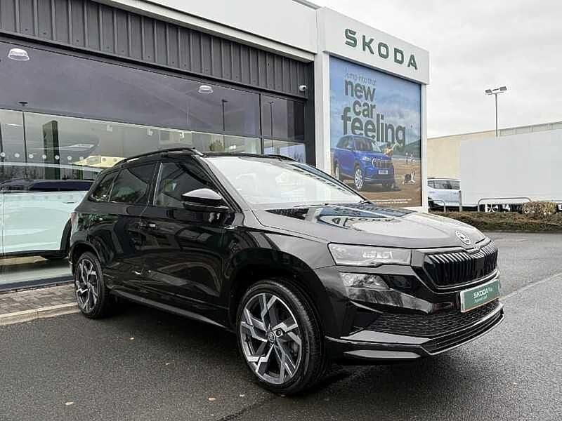 Black magic pearl effect Used 2023 Skoda Karoq SportLine SUV | £26,995 (Fair price) - Image 1/4