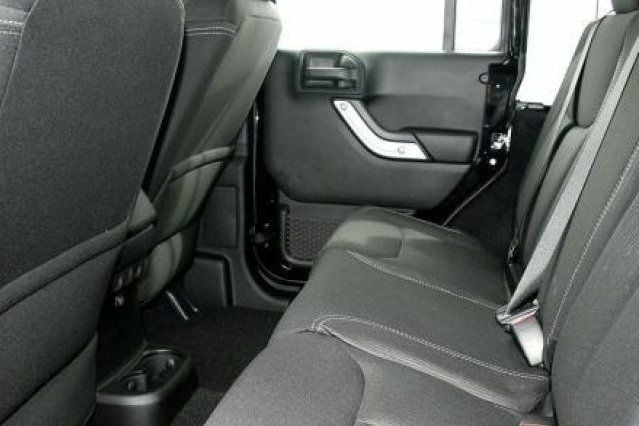 Image 3/4