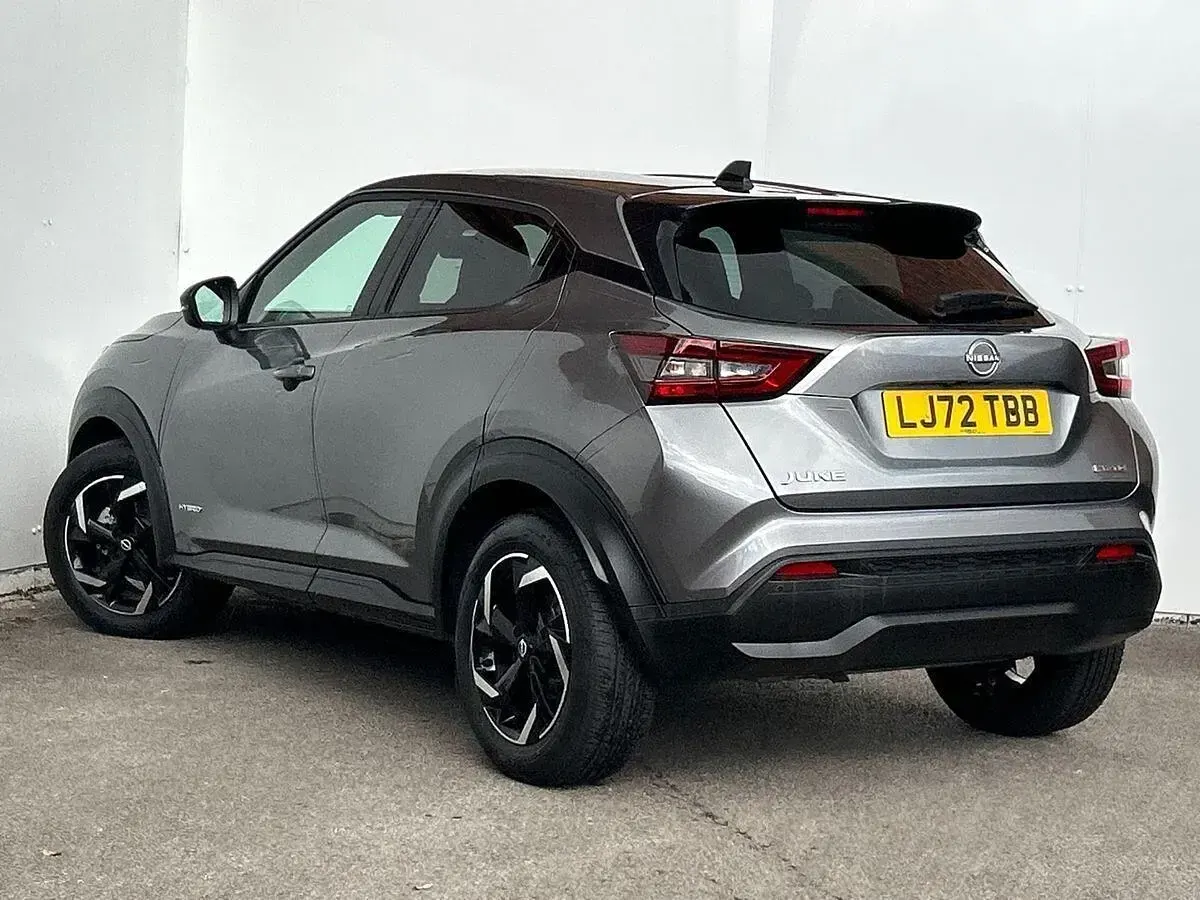 Gebraucht Nissan Juke N-Connecta 143 PS (105 kW) 2023 Grau SUV