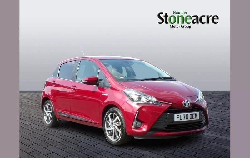 Red Used 2020 Toyota Yaris Hybrid Hatchback | £12,195 (Fair price) - Image 1/4