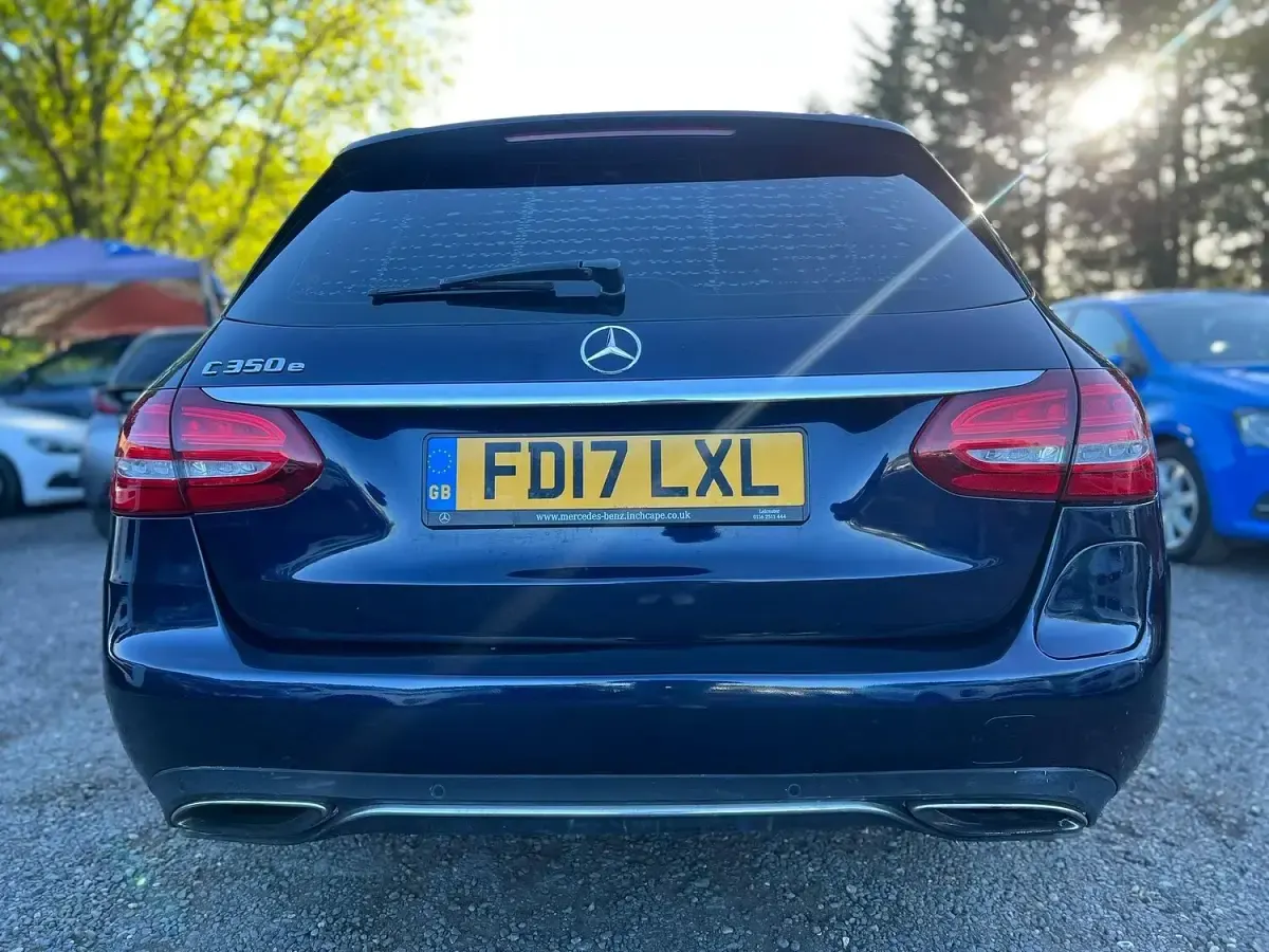 Used Mercedes C350e 293 HP (215 kW) 2017 Blue Estate