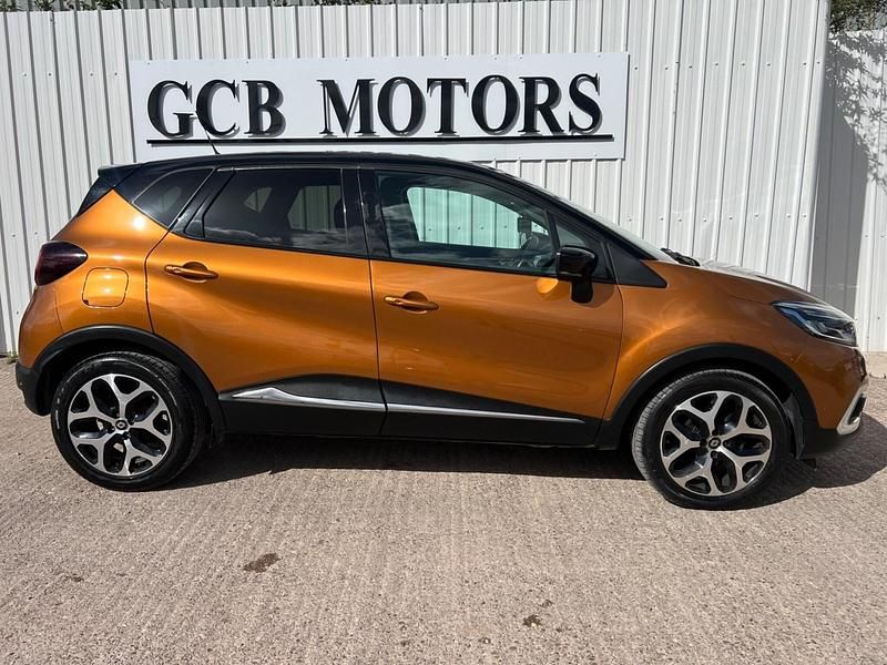 Used Renault Captur GT-Line 2018 Orange/black SUV