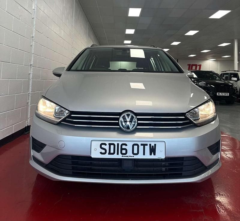 Used VW Golf Sportsvan SE 110 HP (80 kW) 2016 Silver MPV
