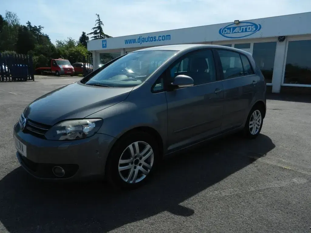 Used VW Golf VI SE 105 HP (77 kW) 2011 Grey Hatchback