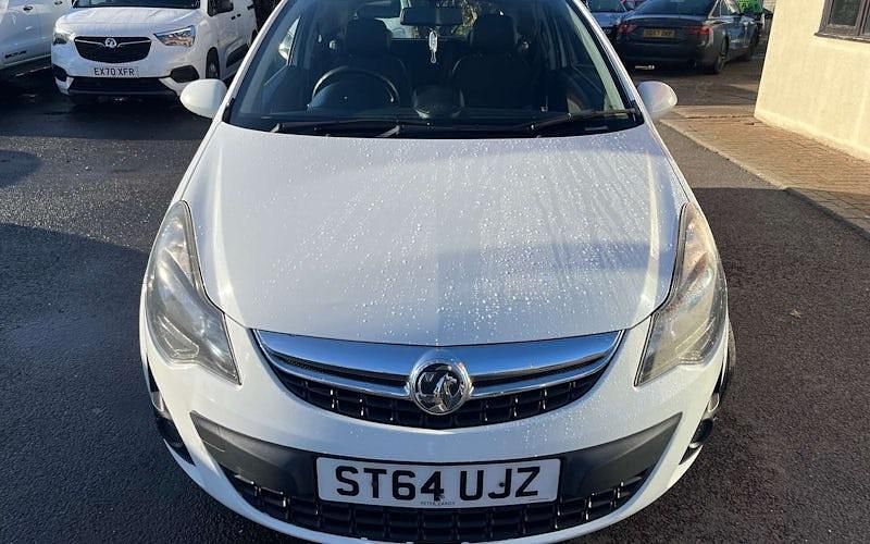 Used Vauxhall Corsa Excite 86 HP (63 kW) 2014 White Hatchback