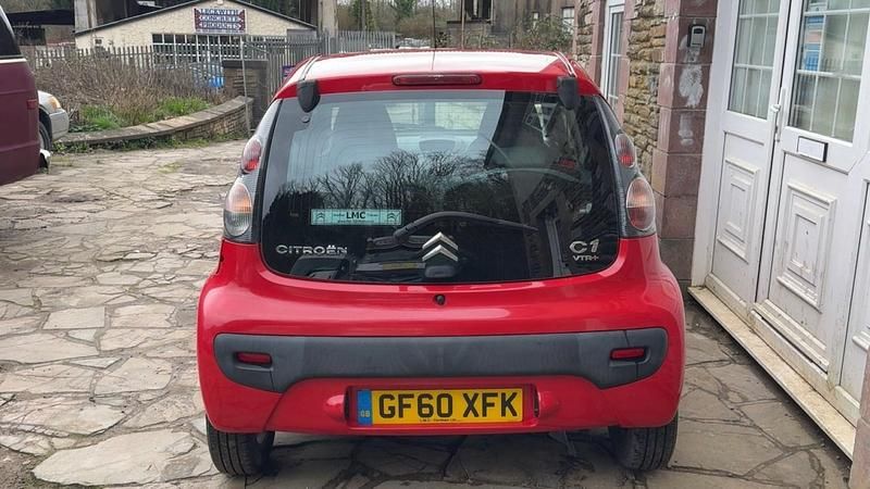 Used Citroën C1 VTR Sport 68 HP (50 kW) 2010 Red Hatchback