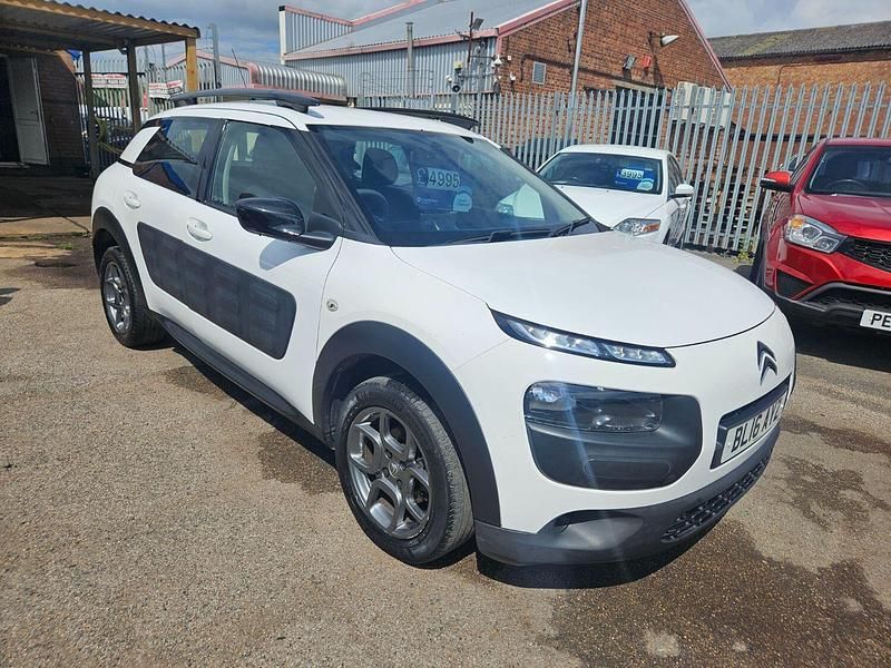 Used Citroën C4 Cactus Feel 2016 White Hatchback