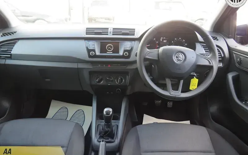 Used Skoda Fabia 60 HP (44 kW) 2017 Blue Hatchback