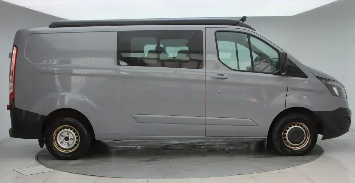 Used Ford Transit Custom 125 HP (91 kW) 2016 Red Van