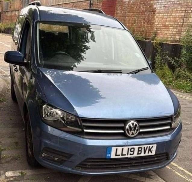 Blue Used 2019 VW Caddy Maxi Life Life MPV | £19,990 (Fair price) - Image 1/1