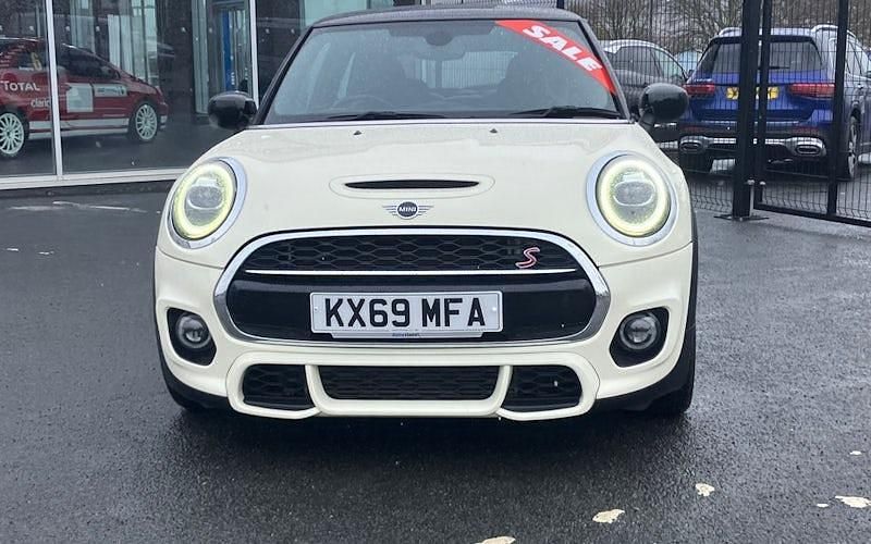 Used Mini Cooper S Hatch 192 HP (141 kW) 2019 White Hatchback