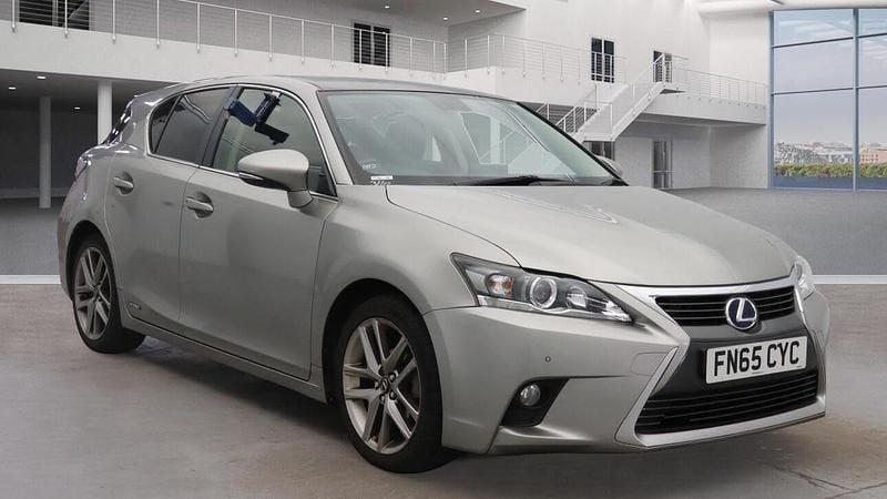 Grey/black Used 2015 Lexus CT200h Hatchback | £8,495 (Fair price) - Image 1/4
